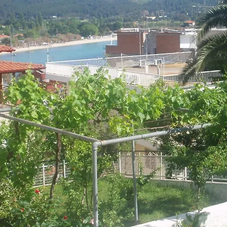 Apartment Rania House *