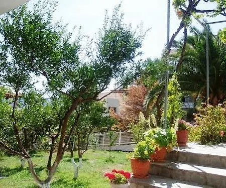 Rania House Apartmán Neos Marmaras