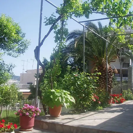 Apartment Rania House *